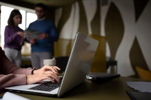 El Rol del CRM en la Omnicanalidad: Ofreciendo una Experiencia Cohesiva al Cliente