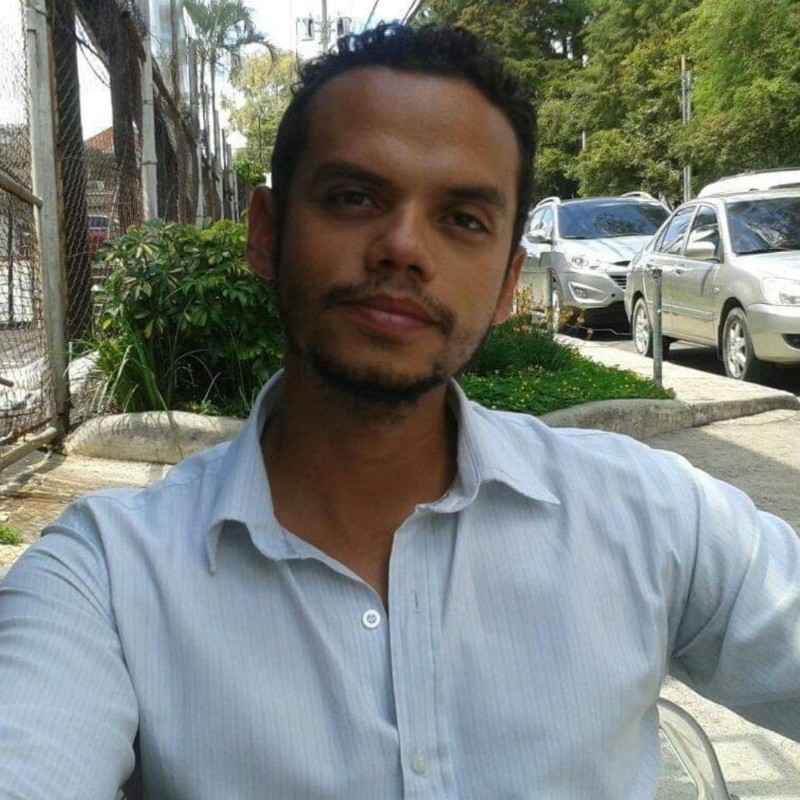 Axel Acosta de Grupo Mustella